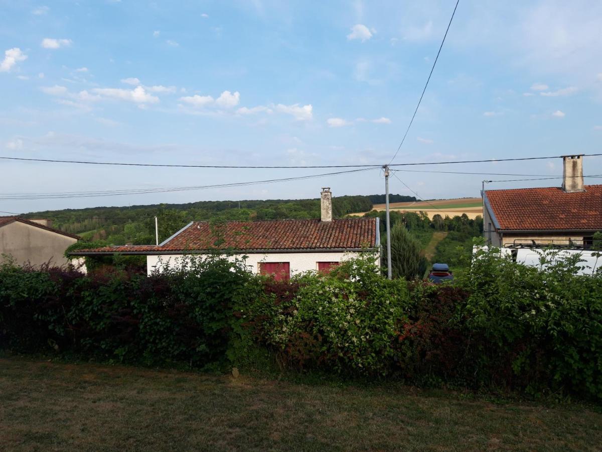 Gite Eugenie Dans Les Remparts Dun-sur-Meuse Esterno foto